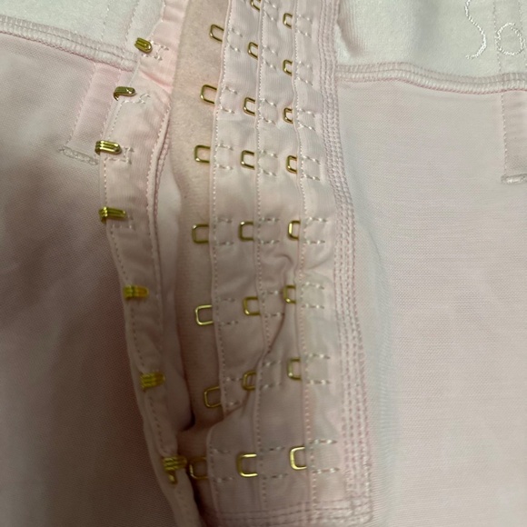 Sol beauty and care short high waisted pink faja - Picture 2 of 3